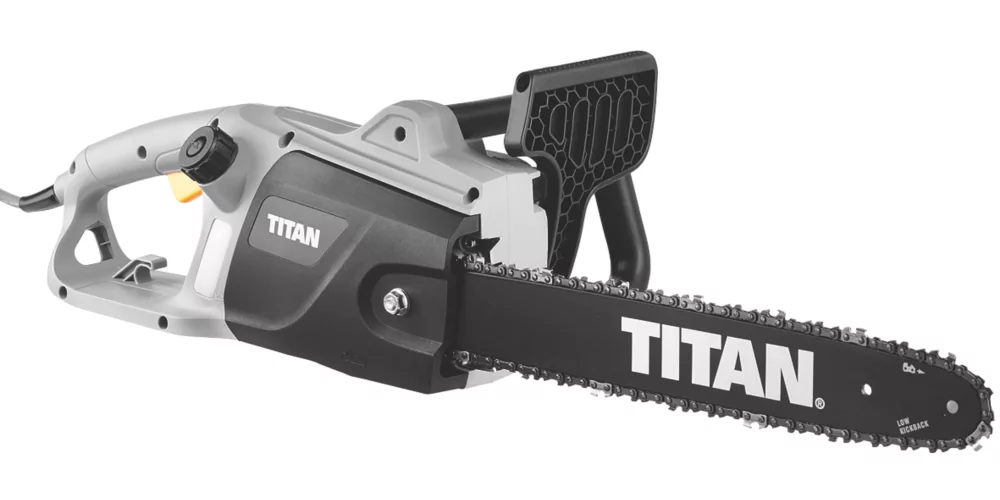 Titan TTL758CHN 2000W 230V Electric 40cm Chainsaw 3 Titan TTL758CHN 2000W 230V Electric 40cm Chainsaw