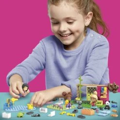 Barbie Mega Construx Building Set 3 Micro Dolls Over 90 Pieces -Dunelm Shop GRAGYH09 6346 9633 3 opt