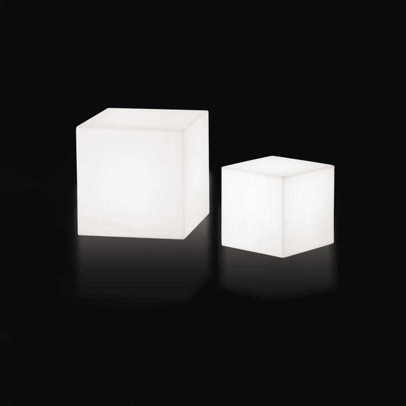 Cubo OUTDOOR Illuminated Side Table - Outdoor - Slide 4 Cubo OUTDOOR Illuminated Side Table - Outdoor - Slide - Image 2